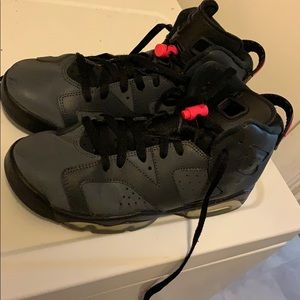 Retro Jordan 6 Reflective Gray and Pink Size 7Y